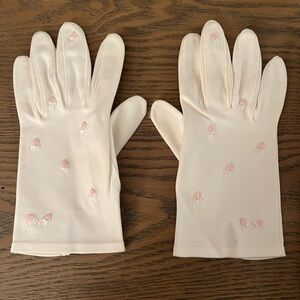 White Gloves with Pink Rosebud Embroidery
